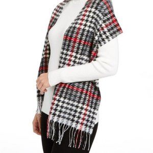 Steve Madden Modern Houndstooth Italian Muffler